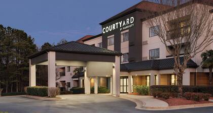 Courtyard Suwanee by Marriott