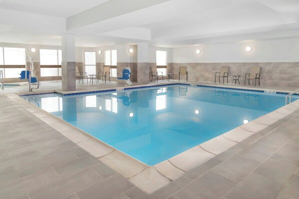 Piscine intérieure