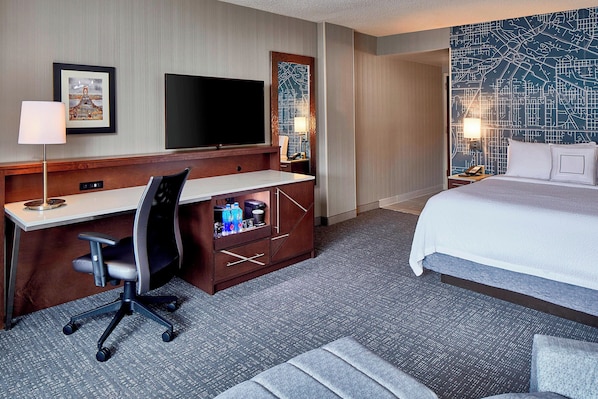 1 bedroom, premium bedding, pillowtop beds, desk - Courtyard Portland Downtown/Convention Center (Portland)