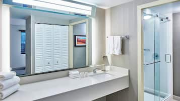 Suite, 1 Bedroom, Balcony | Bathroom | Free toiletries, hair dryer, towels, soap