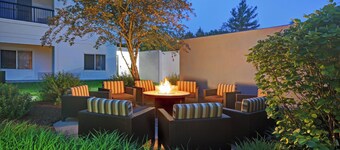 Courtyard by Marriott Raynham