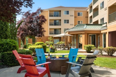 Courtyard by Marriott North Seattle/Lynnwood