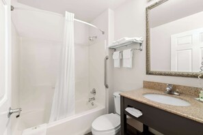 Standard Room, 2 Queen Beds, Non Smoking | 1 bedroom, premium bedding, Select Comfort beds, in-room safe