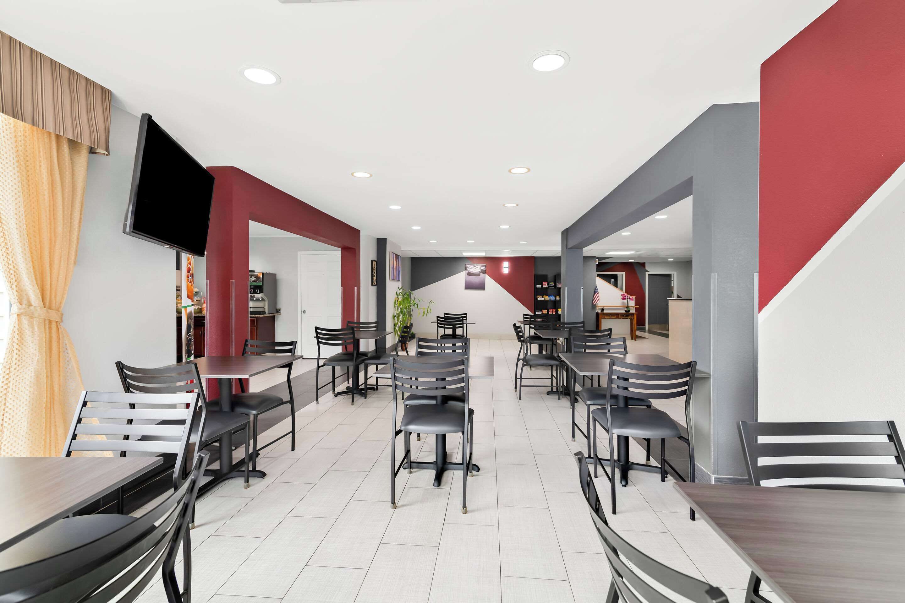 Photo - Quality Inn Merrimack - Nashua