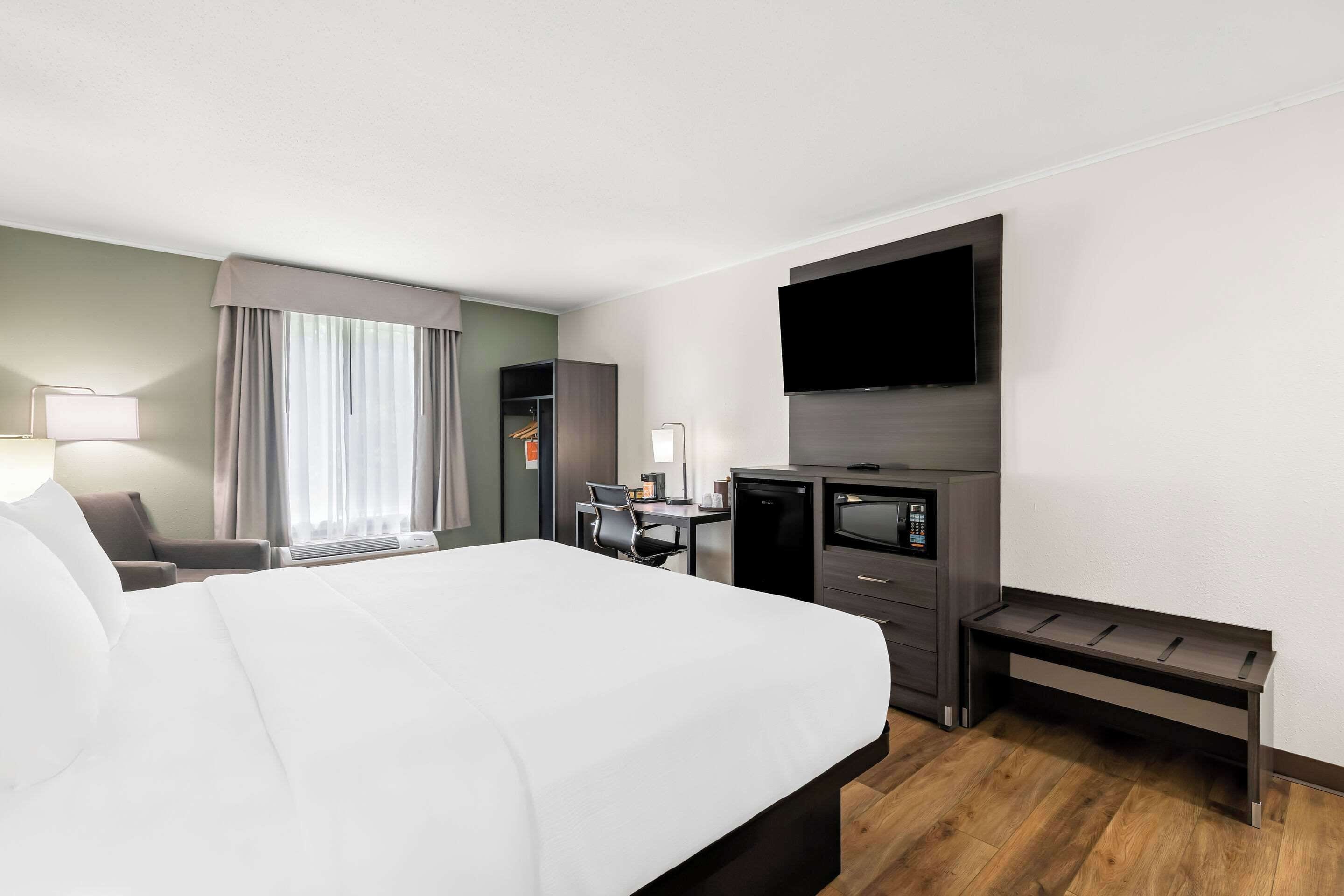 Photo - Quality Inn Merrimack - Nashua