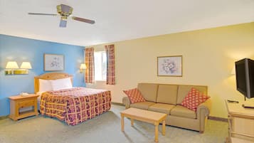 Business suite, 1 kingsize bed, niet-roken | Een bureau, verduisterende gordijnen, een strijkplank/strijkijzer