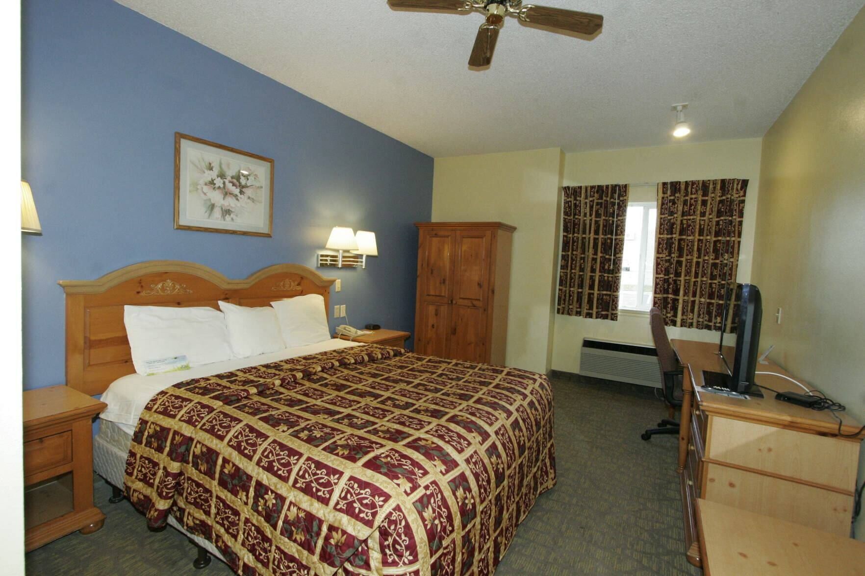 Desk, blackout curtains, iron/ironing board, free WiFi
