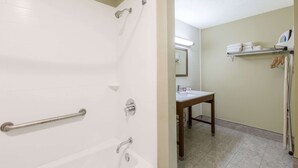 Bathroom - Days Inn & Suites by Wyndham Big Spring (Big Spring)