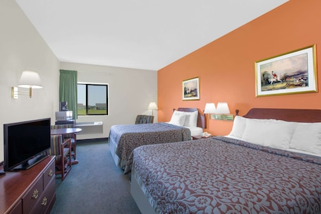 In-room safe, desk, iron/ironing board, free WiFi. Days Inn by Wyndham Butler