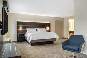 Suite, 1 King Bed | In-room safe, desk, laptop workspace, blackout drapes