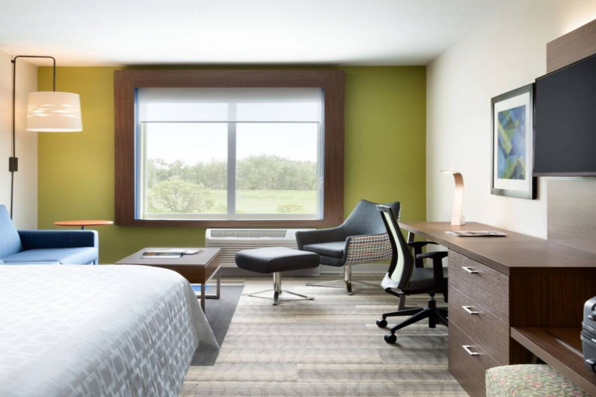 In-room safe, desk, laptop workspace, blackout curtains