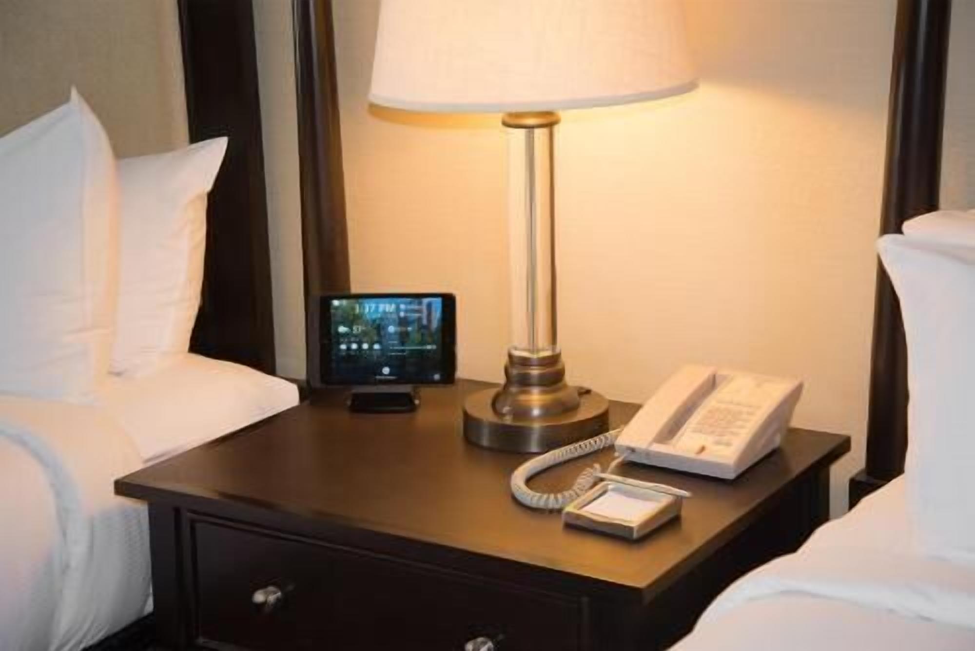 Egyptian cotton sheets, premium bedding, down comforters, pillowtop beds
