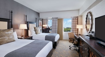 Egyptian cotton sheets, premium bedding, down comforters, pillowtop beds