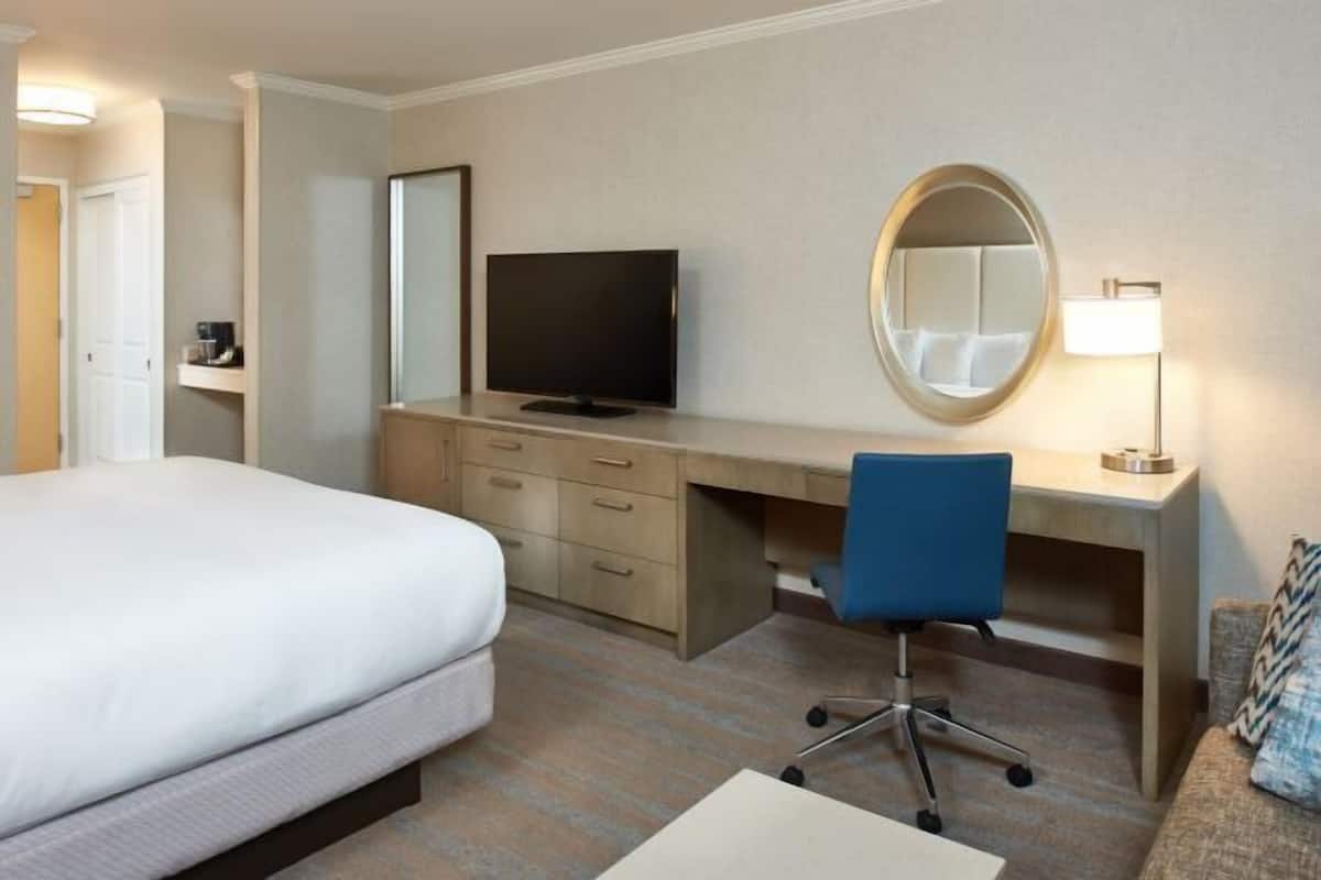 In-room safe, desk, laptop workspace, blackout drapes