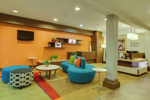 Lobby lounge - Fairfield Inn & Suites Jacksonville Airport (Jacksonville)