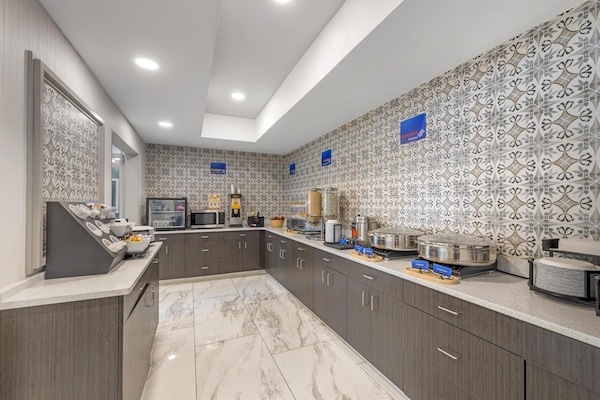 Tägliches inbegriffenes Frühstücksbuffet