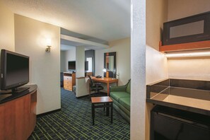 Suite, 1 King Bed, Non Smoking | Blackout drapes, iron/ironing board, free cribs/infant beds