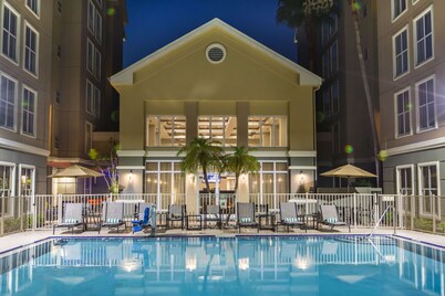 Homewood Suites by Hilton Orlando-International Drive/Convention Center