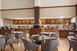 Petit déjeuner buffet compris tous les jours