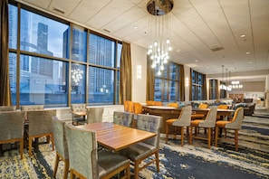 Lobby sitting area - Homewood Suites by Hilton Chicago-Downtown (Chicago)