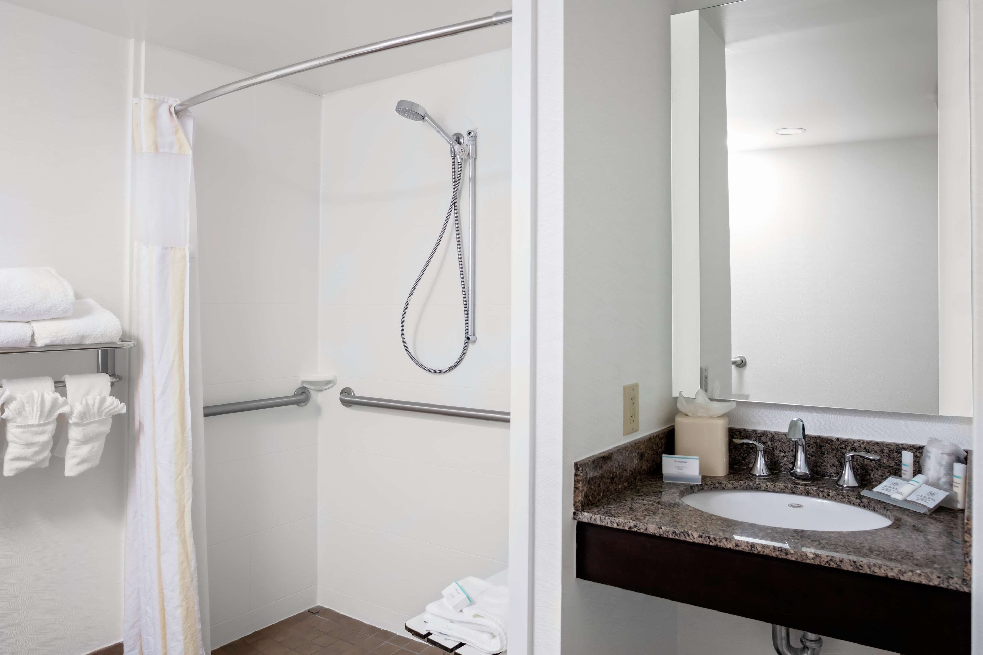 Photo - Hilton Garden Inn Atlanta Perimeter Center