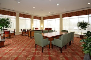 Reception - Hilton Garden Inn Tulsa Airport (Tulsa)