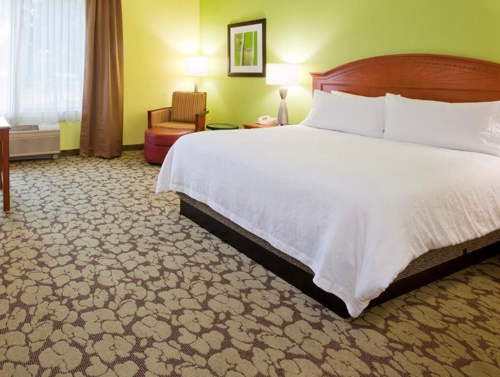 Premium bedding, pillow-top beds, in-room safe, desk