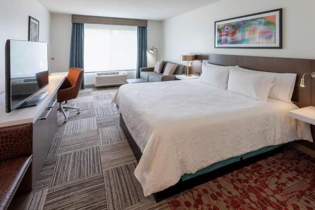 Premium bedding, pillowtop beds, in-room safe, desk