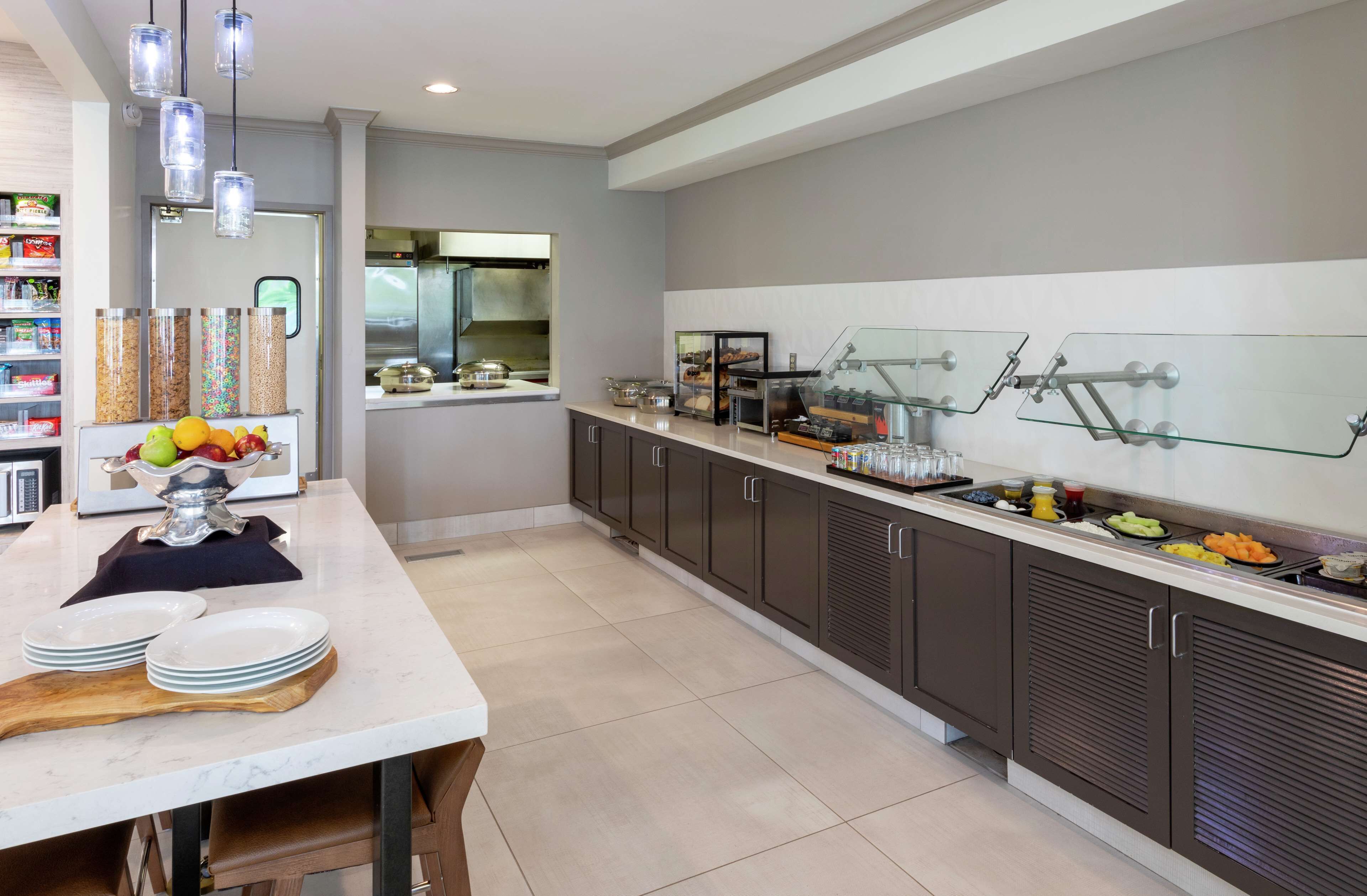 daily full breakfast (usd 11.95 per person)