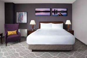 Premium bedding, down duvets, desk, blackout curtains - Hilton Garden Inn Calgary Airport (Calgary)