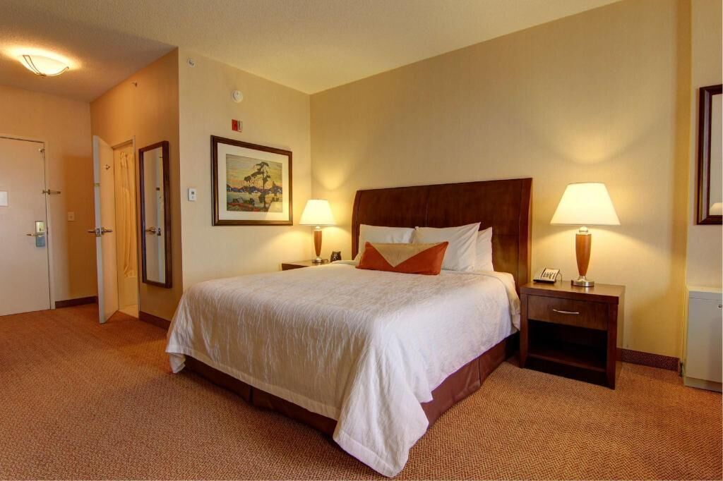 Premium bedding, down comforters, desk, blackout drapes