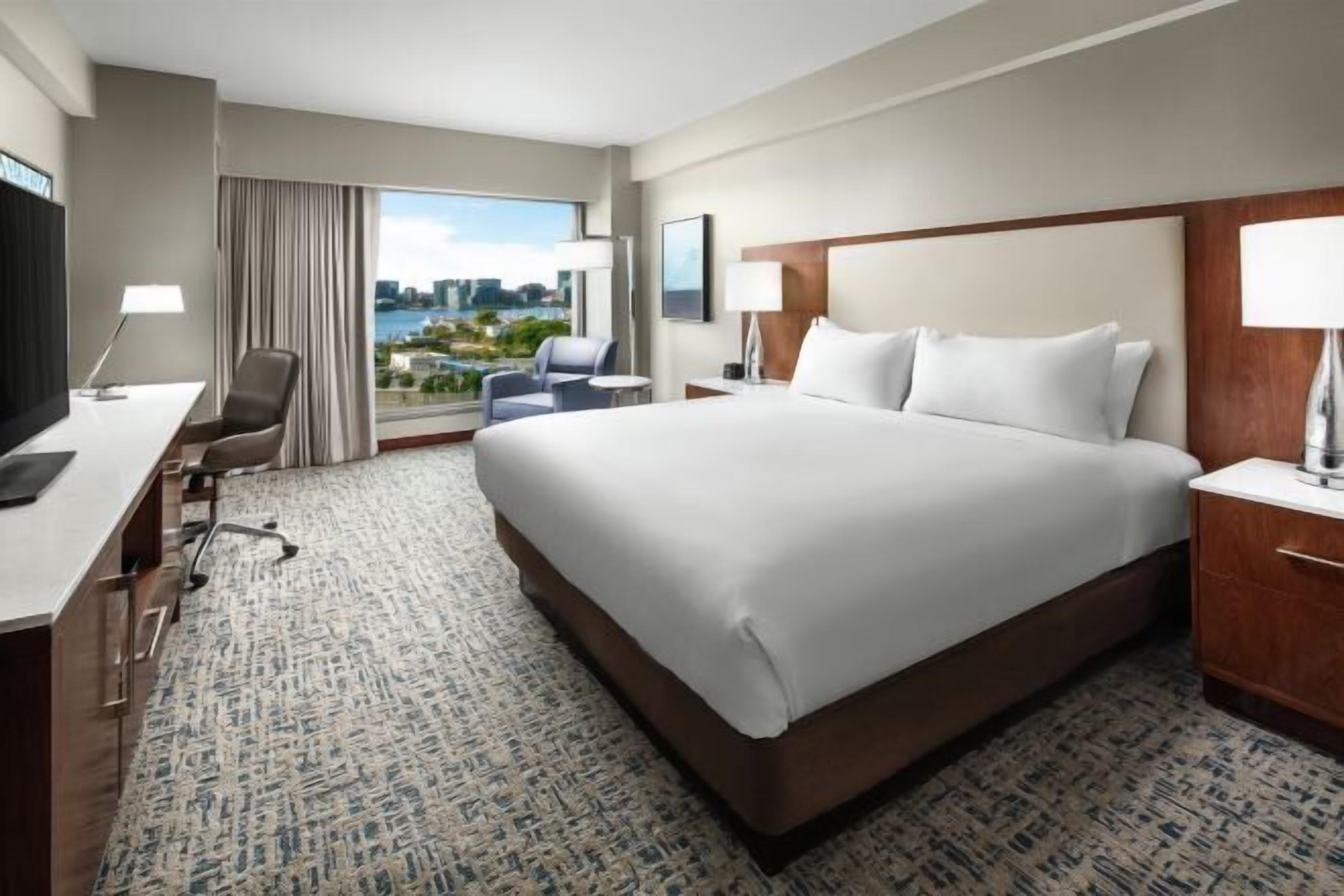 Allergikerbettwaren, Zimmersafe, Schreibtisch