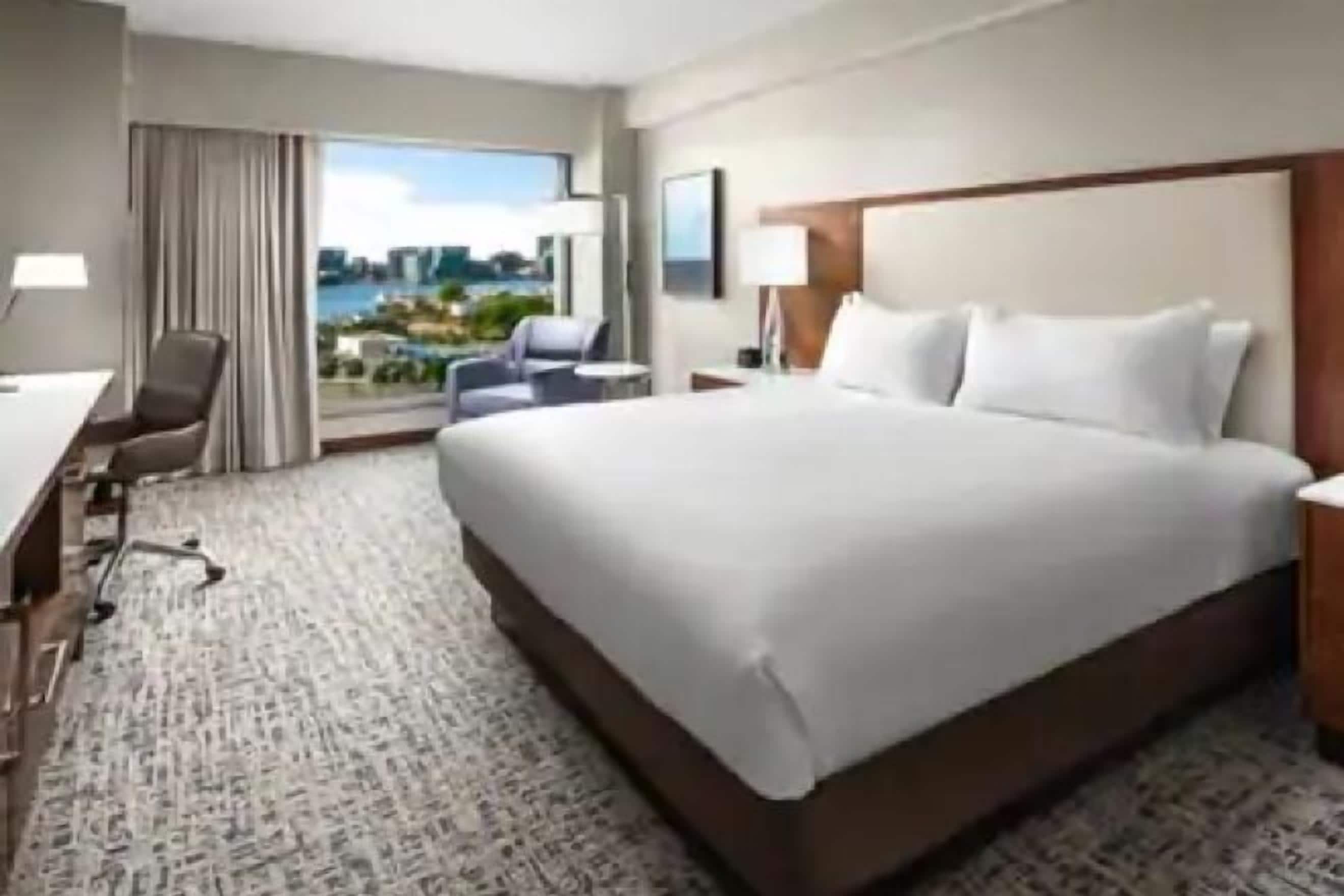 Allergikerbettwaren, Zimmersafe, Schreibtisch