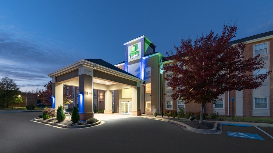 Holiday Inn Express Prince Frederick by IHG