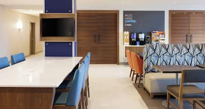 Holiday Inn Express Hotel & Suites Fort Worth Southwest I-20 by IHG