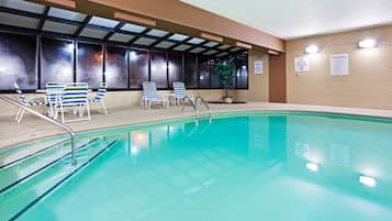 Innenpool, Liegestühle