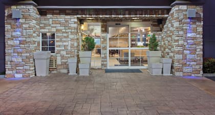 Holiday Inn Express Hotel & Suites Oakland-Airport by IHG