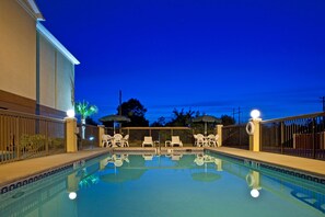 Seasonal outdoor pool, open 7 AM to 10 PM, sun loungers
