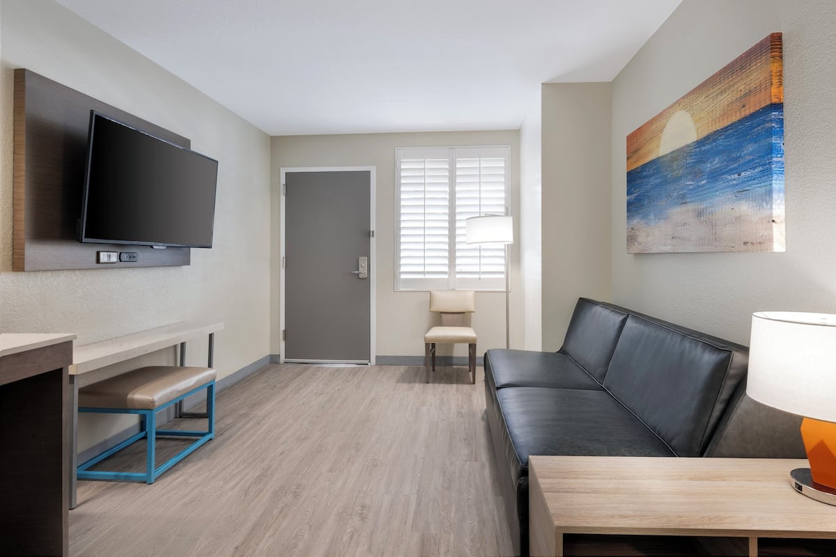 Suite, Multiple Beds | 1 bedroom, in-room safe, desk, blackout curtains