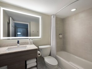 Combined shower/tub, eco-friendly toiletries, hair dryer, towels