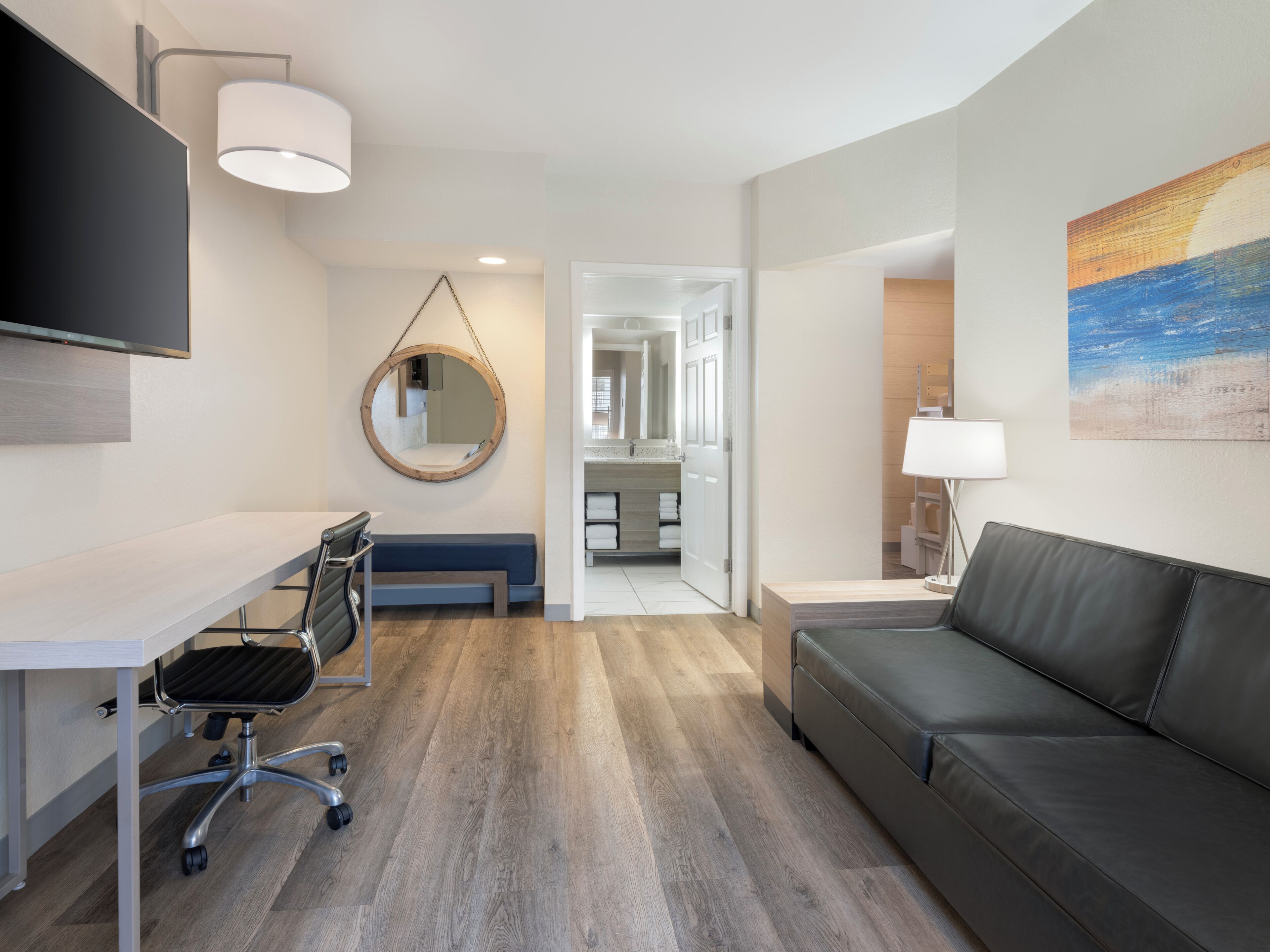 1 bedroom, in-room safe, desk, blackout drapes