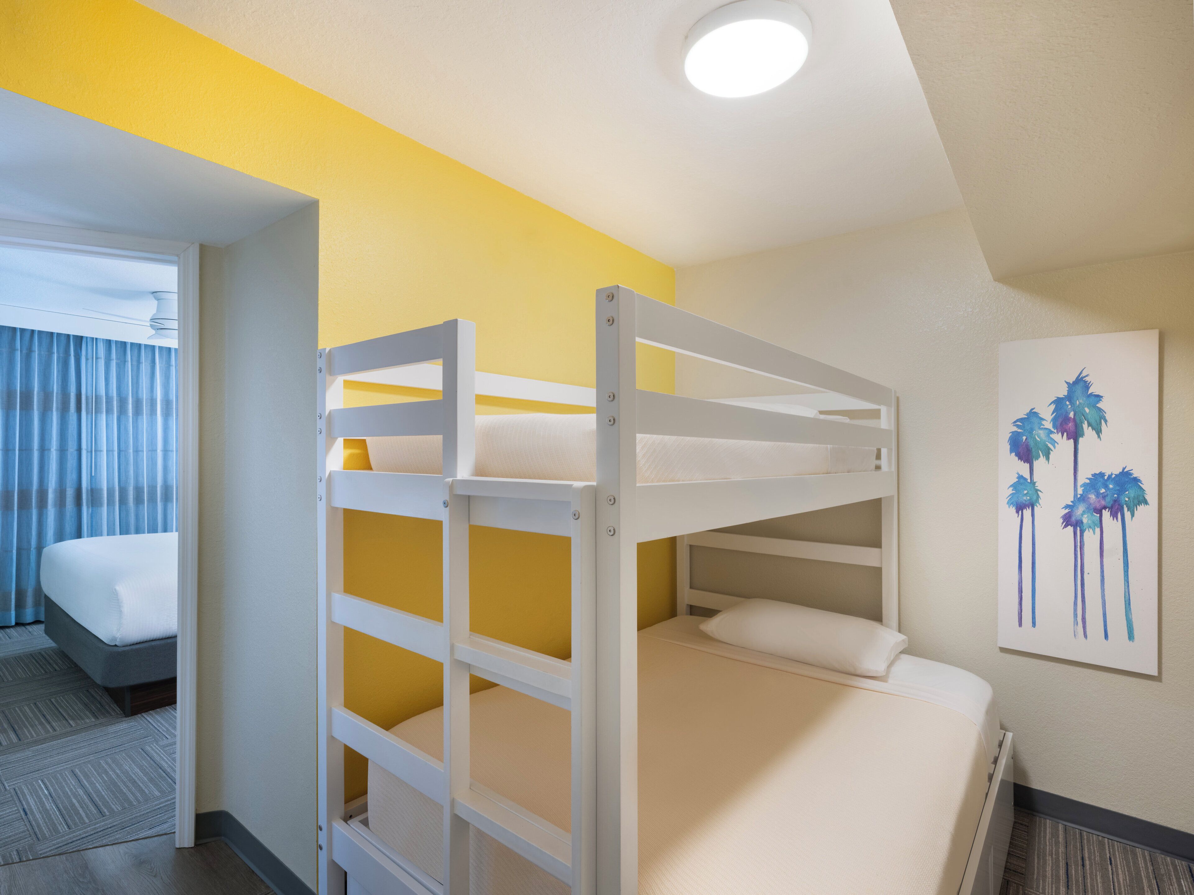 1 chambre, coffres-forts dans les chambres, bureau, rideaux occultants