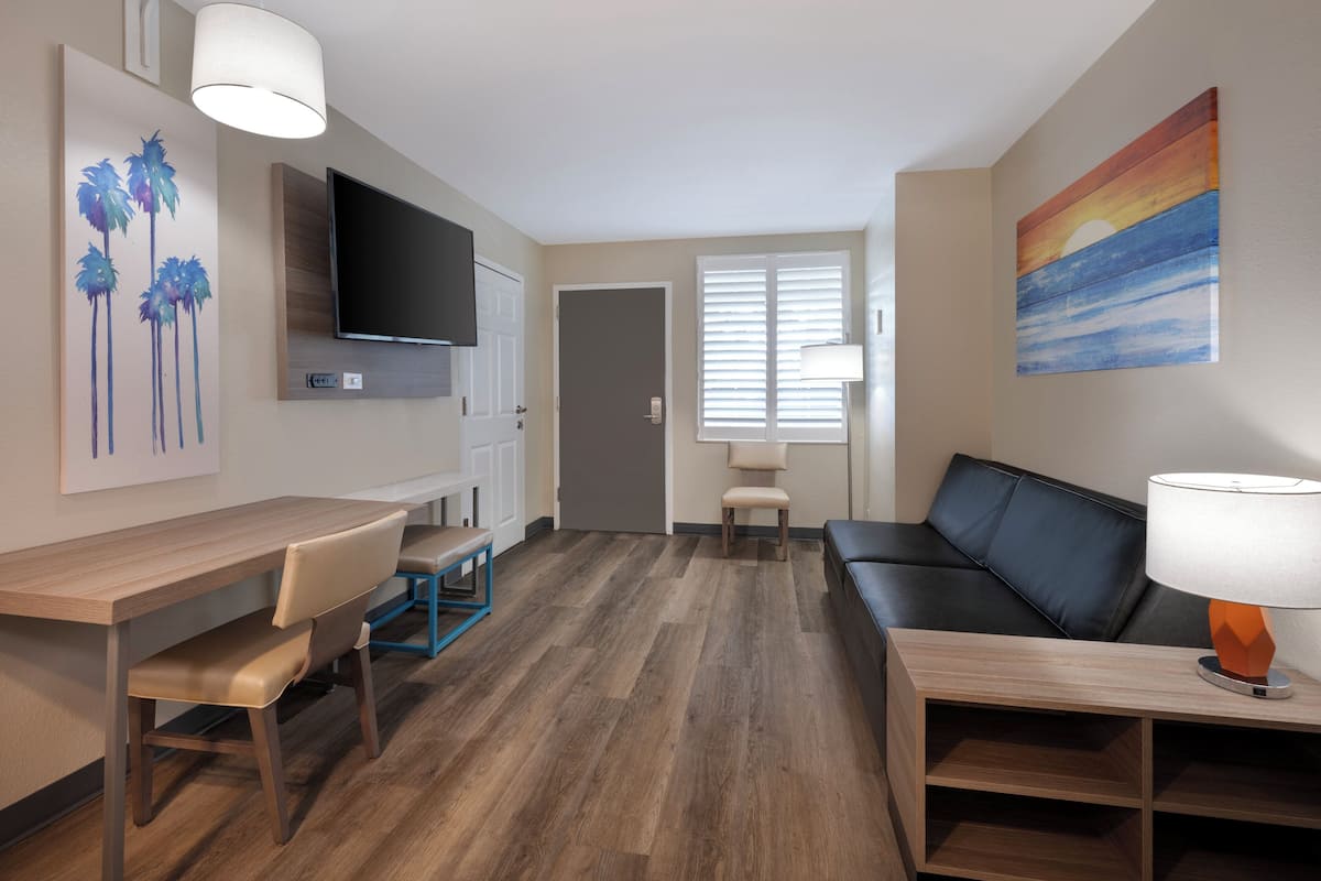 2 Bedroom Queen Suite, Waterpark Included | 1 bedroom, in-room safe, desk, blackout drapes