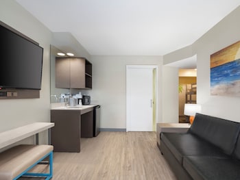 2 Bedroom Queen Suite, Waterpark Included | 1 bedroom, in-room safe, desk, blackout drapes at Holiday Inn Resort Orlando Suites - Waterpark by IHG