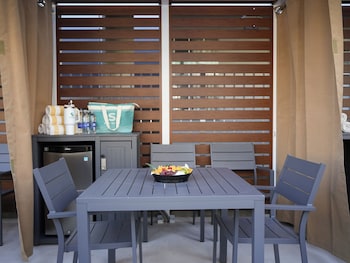 Exterior detail at Holiday Inn Resort Orlando Suites - Waterpark by IHG