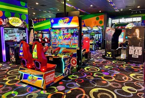 Arcade - Holiday Inn Resort Orlando Suites - Waterpark by IHG (Orlando)