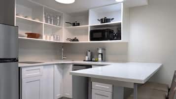 1 chambre, coffres-forts dans les chambres, bureau, rideaux occultants