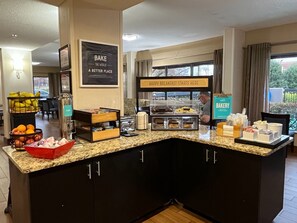 Free daily buffet breakfast 