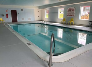 Piscine intérieure