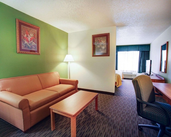 Suite, 1 King Bed, Non Smoking